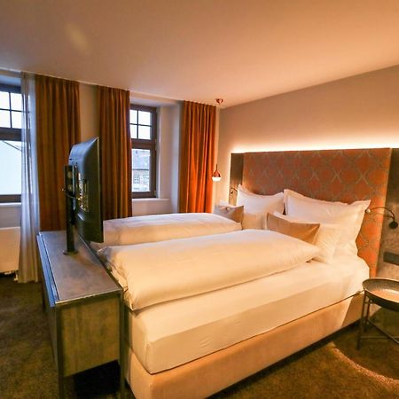 Boutiquehotel Burg Adenbach & Alter Weinbau Bad Neuenahr-Ahrweiler Buitenkant foto