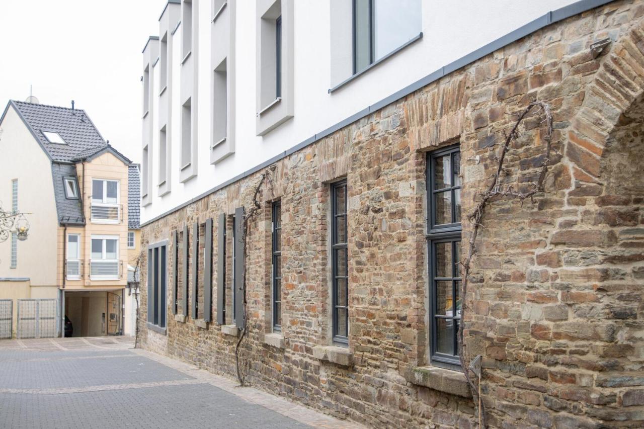 Boutiquehotel Burg Adenbach & Alter Weinbau Bad Neuenahr-Ahrweiler Buitenkant foto