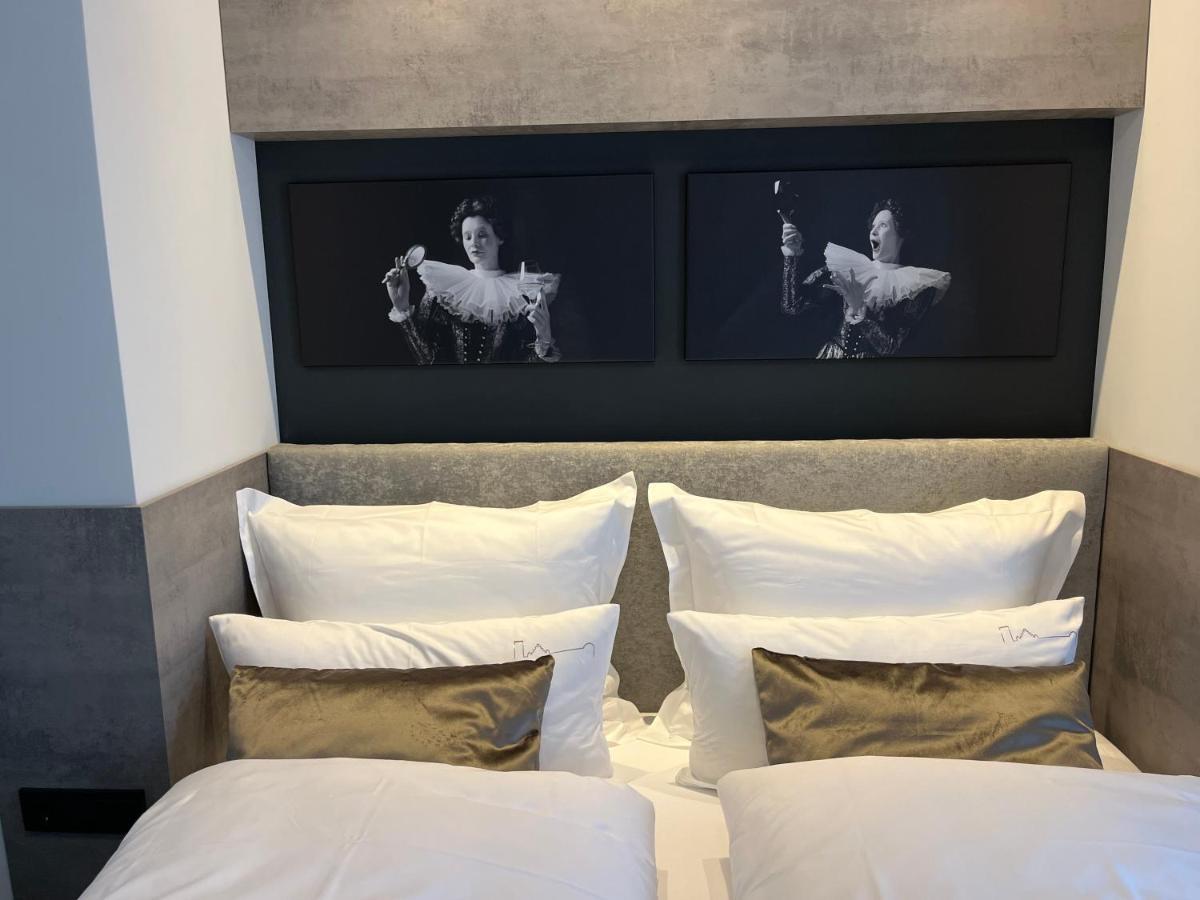Boutiquehotel Burg Adenbach & Alter Weinbau Bad Neuenahr-Ahrweiler Buitenkant foto