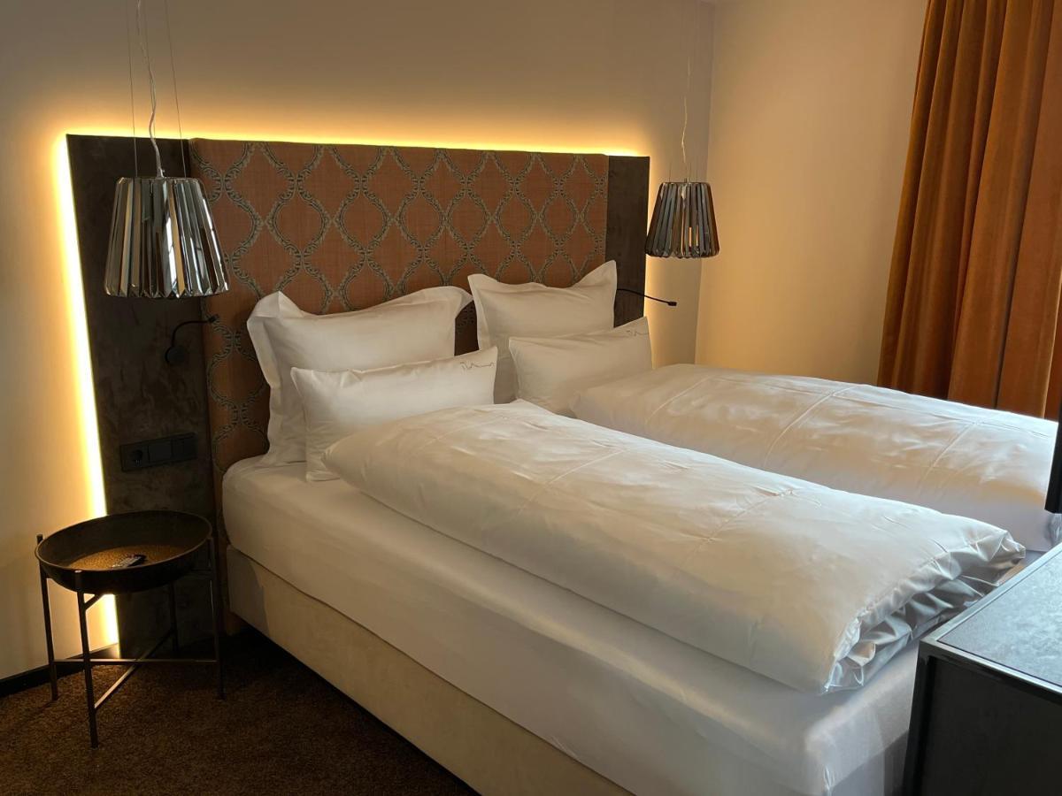 Boutiquehotel Burg Adenbach & Alter Weinbau Bad Neuenahr-Ahrweiler Buitenkant foto