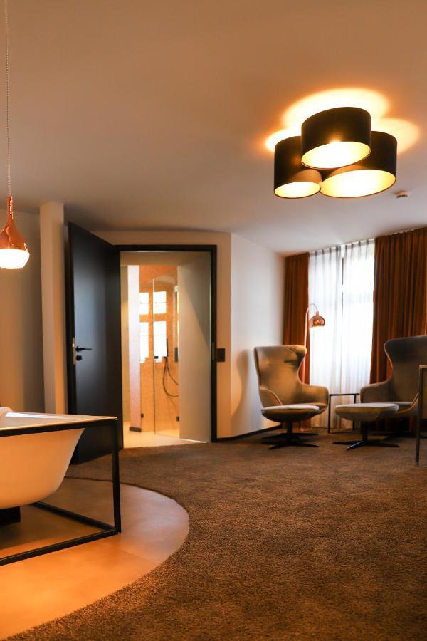 Boutiquehotel Burg Adenbach & Alter Weinbau Bad Neuenahr-Ahrweiler Buitenkant foto