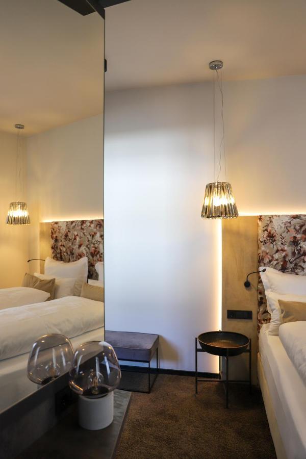 Boutiquehotel Burg Adenbach & Alter Weinbau Bad Neuenahr-Ahrweiler Buitenkant foto