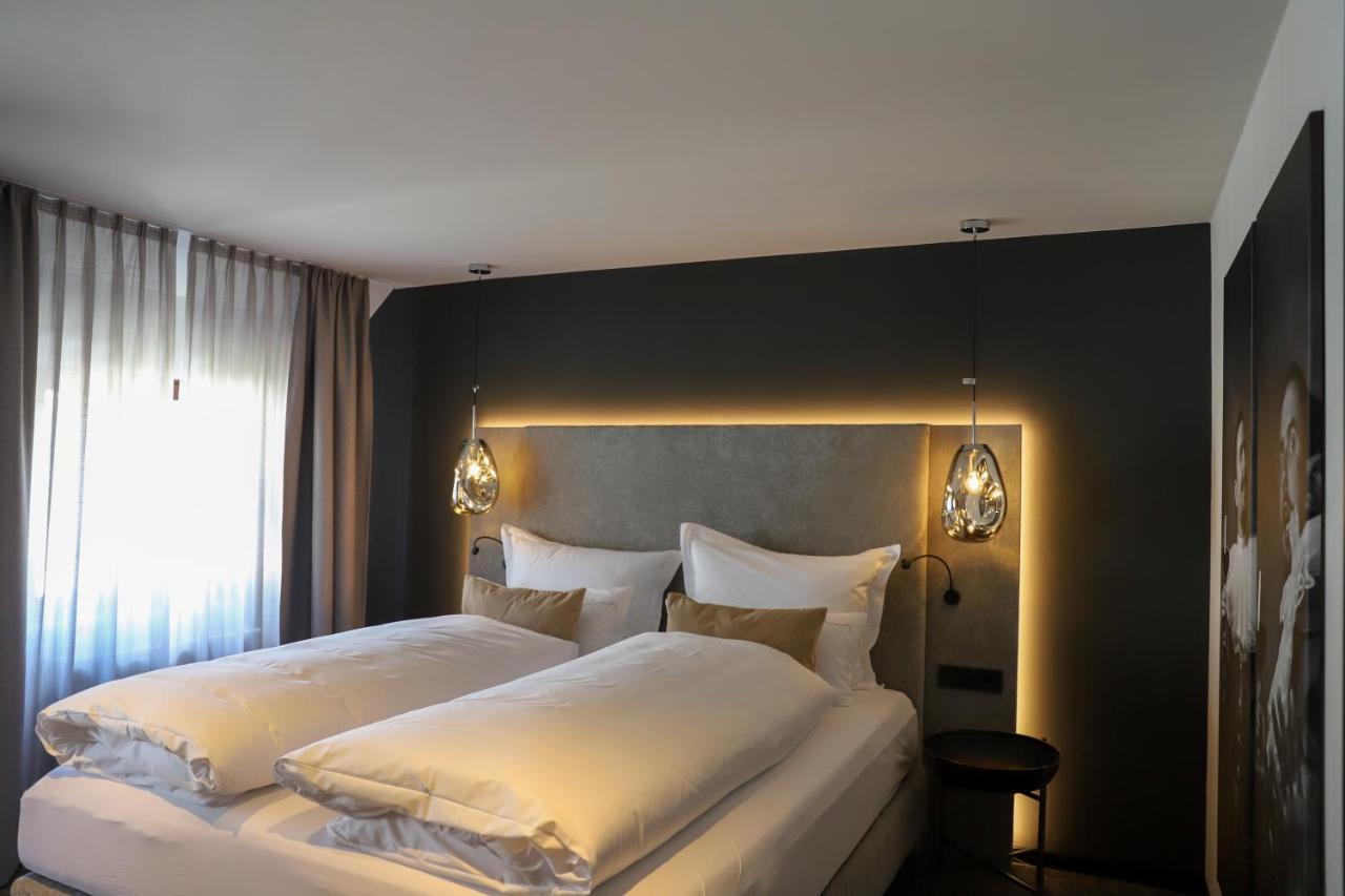 Boutiquehotel Burg Adenbach & Alter Weinbau Bad Neuenahr-Ahrweiler Buitenkant foto